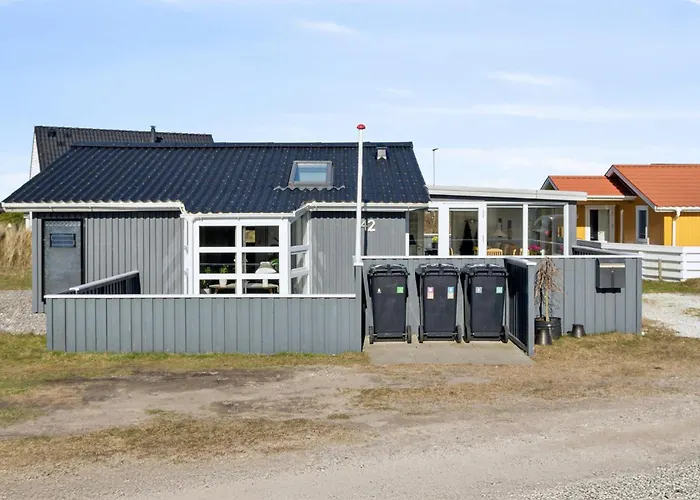 Gorgeous In With House A Panoramic View